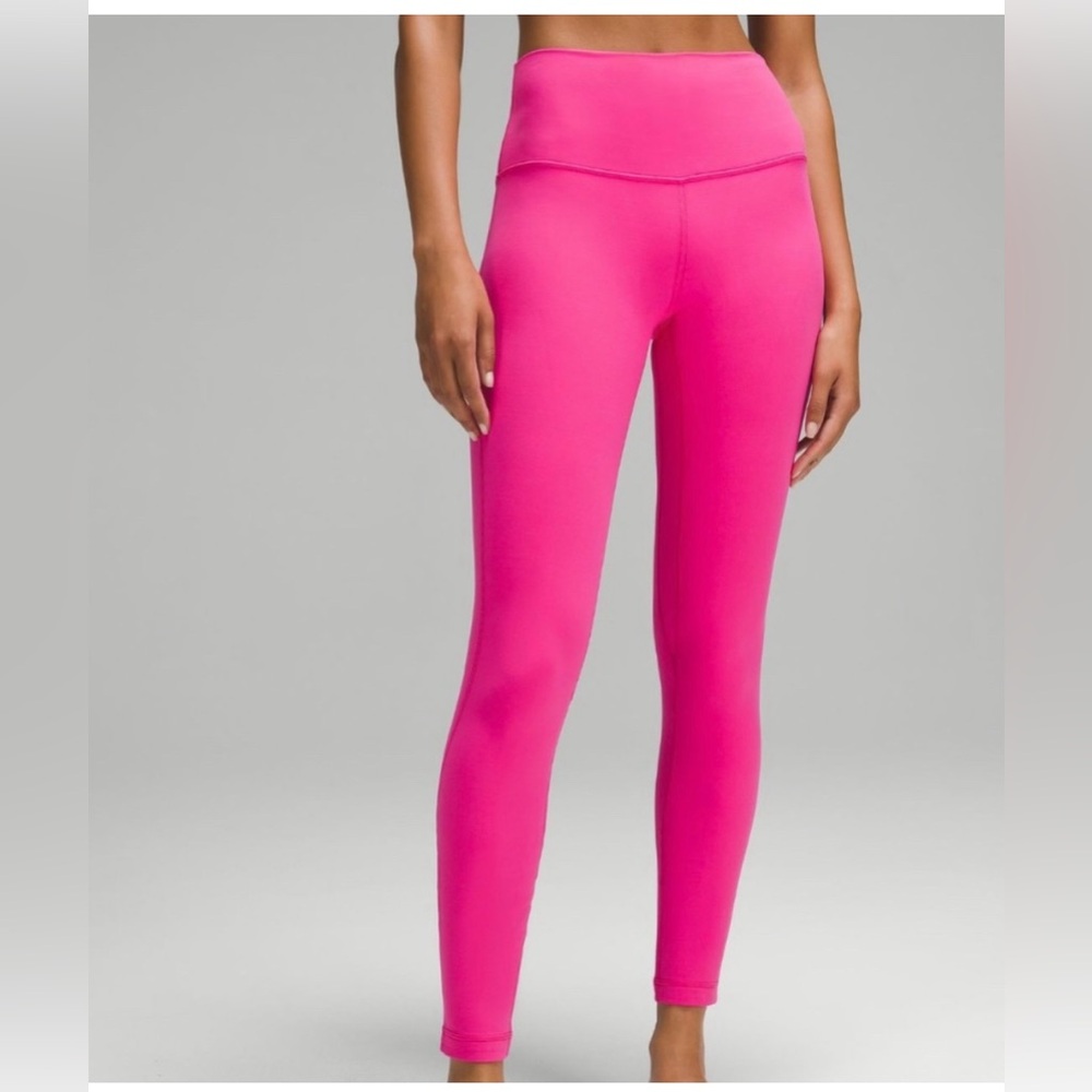 Lululemon Align High-rise 28" Sonic Pink Size
8 Leggings